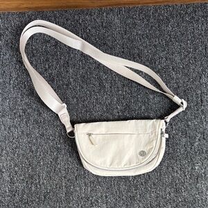 Lululemon All Night Festival Crossbody Bag - Light Tan & Silver